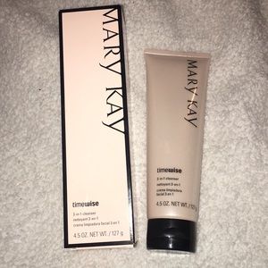 Mary Kay timewise 3-in-1 cleanser💜